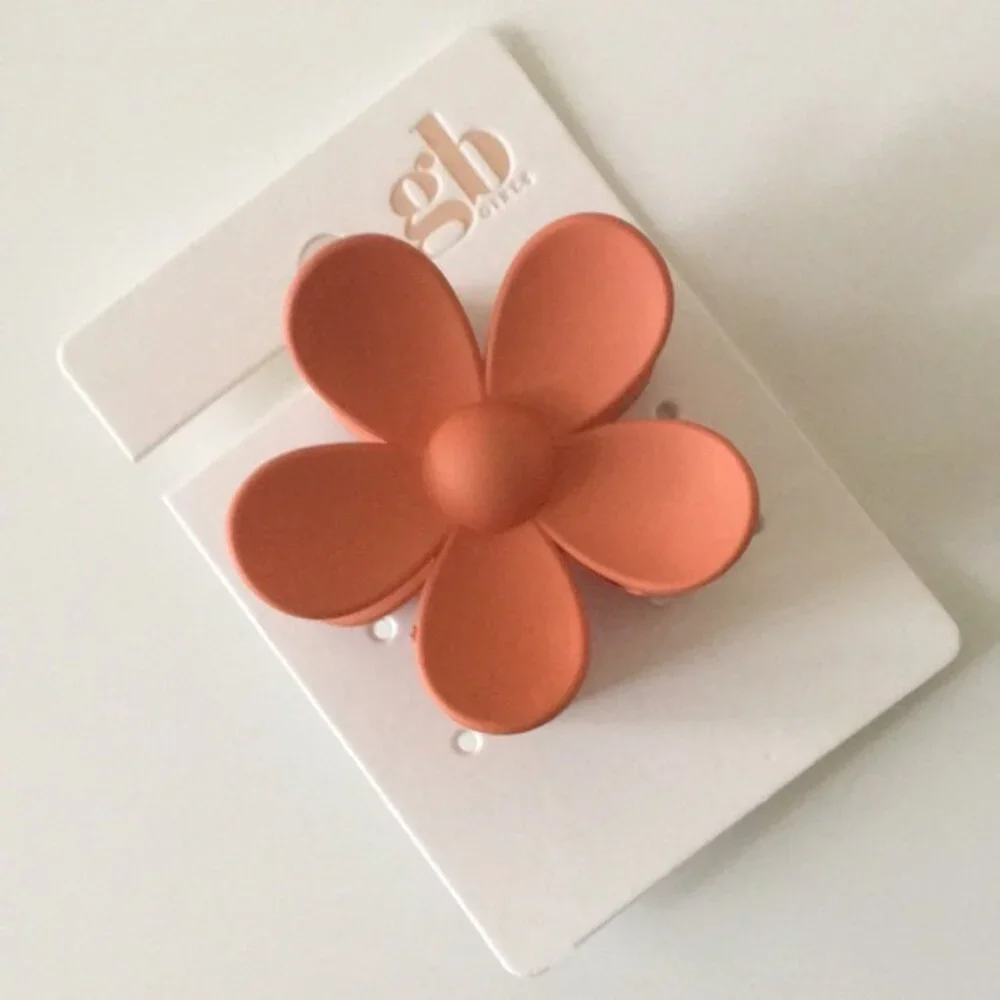 GB Gianni Bini Flower Hair Clips